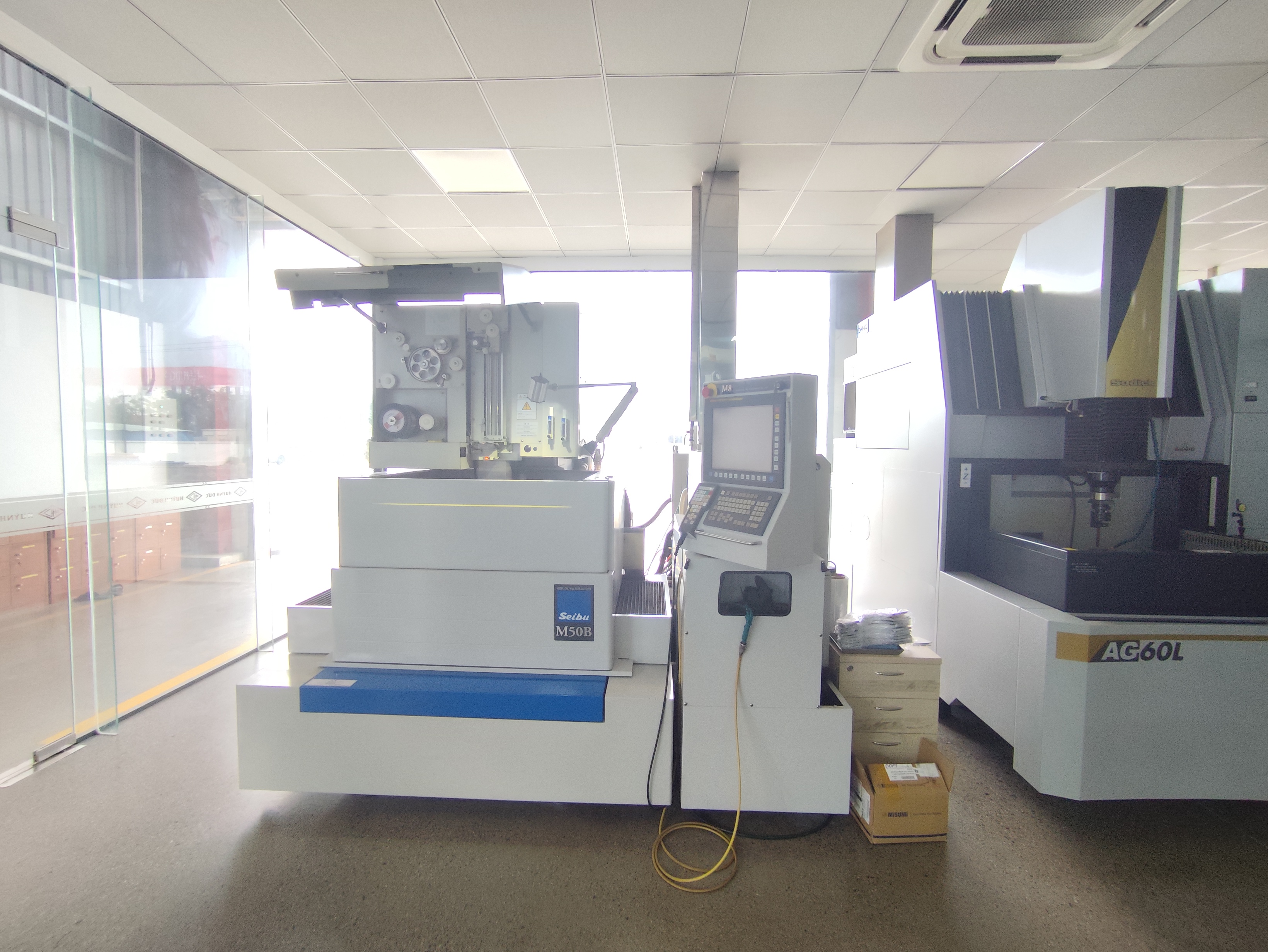 Wire cutting machine.jpg